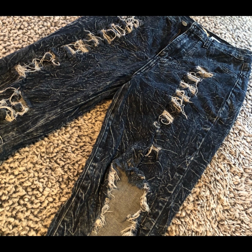 High Waisted Distressed Jeans
